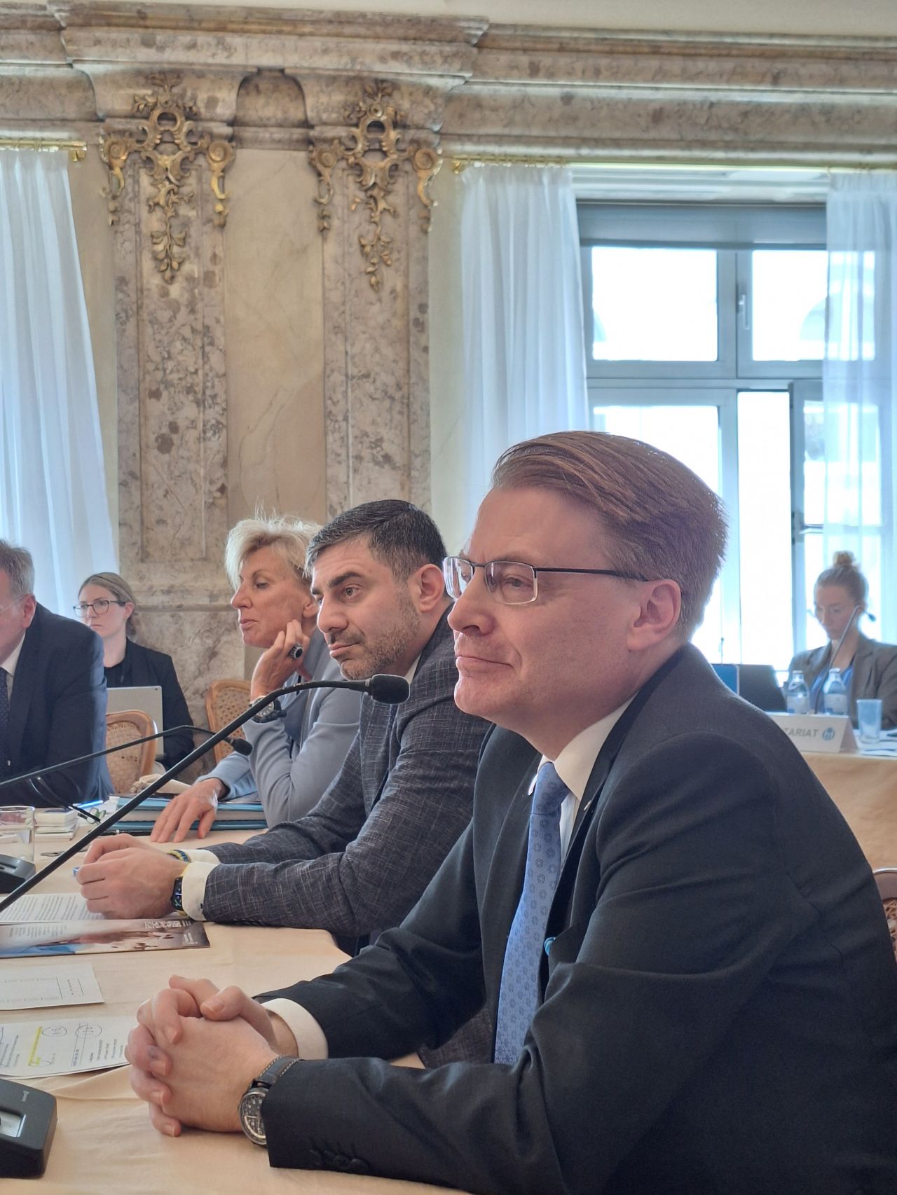 Ukrainian Parliament Commissioner for Human Rights, Dmytro Lubinets (centre) presenting to the IOI World Board at the invitation of IOI President, Chris Field PSM (right)